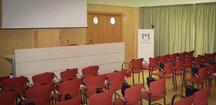 Meeting rooms near Naples international airport